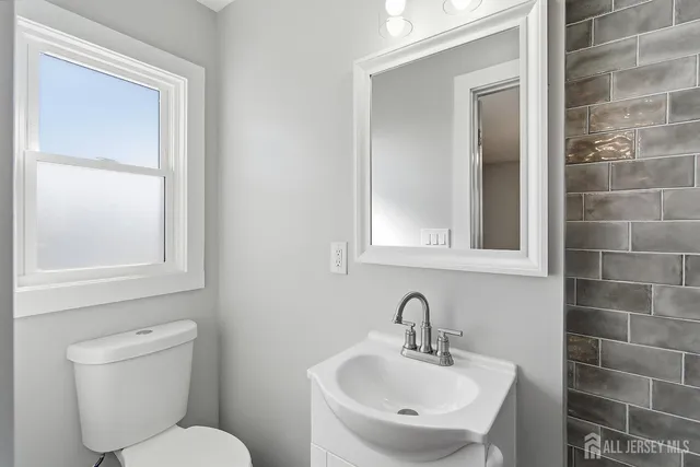 $3,800 | 19 Evelyn Court, Maplewood, NJ 07040