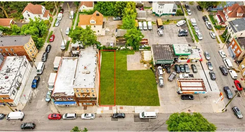 $200,000 | 22 Mt Vernon Avenue, Mount Vernon, NY 10550