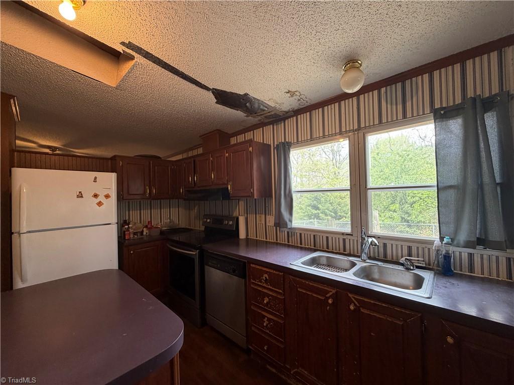 5636 Mertie Road Millers Creek, NC 28651 - Photo 11 of 38