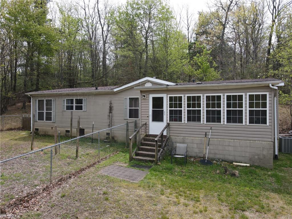 5636 Mertie Road Millers Creek, NC 28651 - Photo 5 of 38