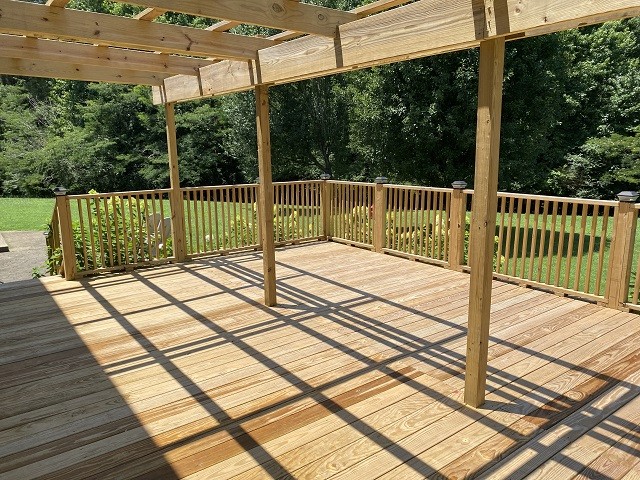 398 Azbill Road Lexington, TN 38351 - Photo 23 of 40 a view of a balcony
