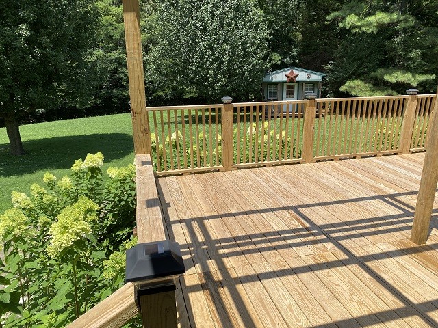 398 Azbill Road Lexington, TN 38351 - Photo 25 of 40 a view of a balcony with yard