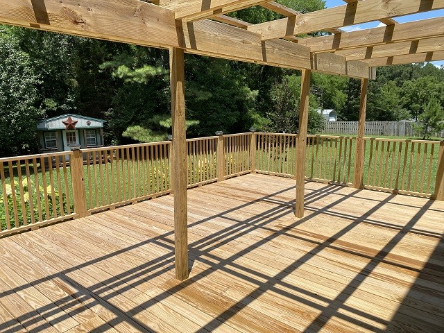 398 Azbill Road Lexington, TN 38351 - Photo 26 of 40 a view of balcony with wooden floor