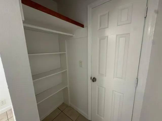 $1,150 | 1822 Dixianna Street, Unit 14, Hollywood, FL 33020