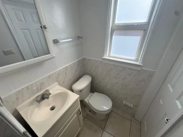 $1,150 | 1822 Dixianna Street, Unit 14, Hollywood, FL 33020