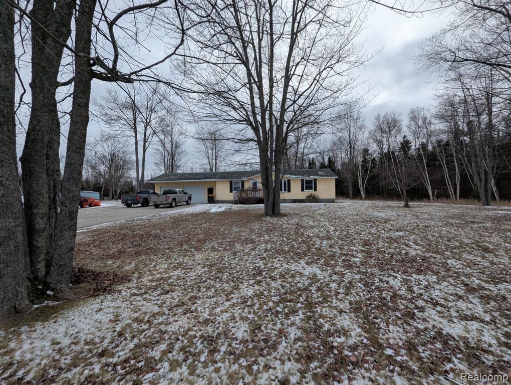 10470 Highway 23 Cheboygan, MI 49721 - Photo 1 of 37