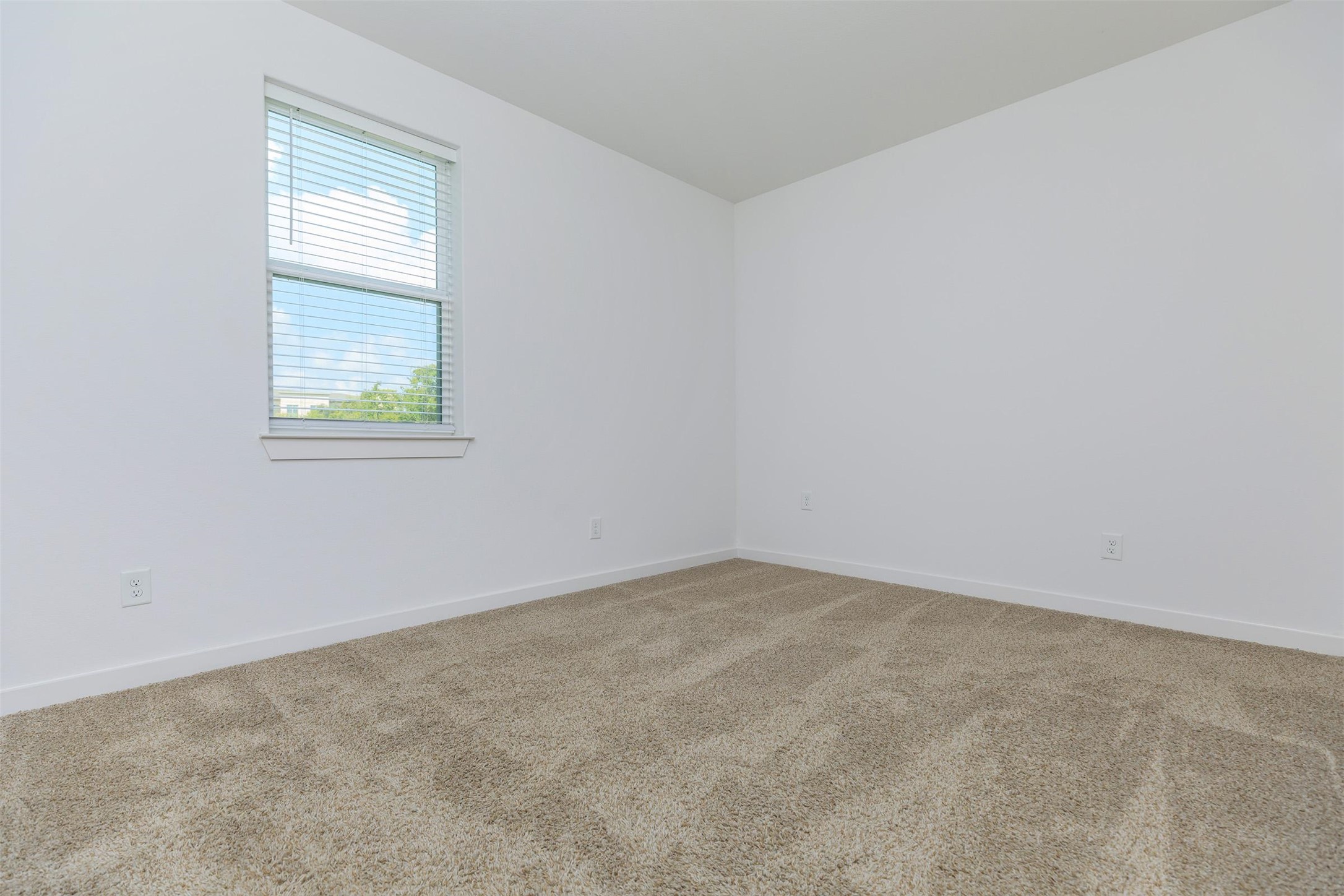 428 Ozark Trail Leander, TX 78641 - Photo 16 of 27 an empty room with a window