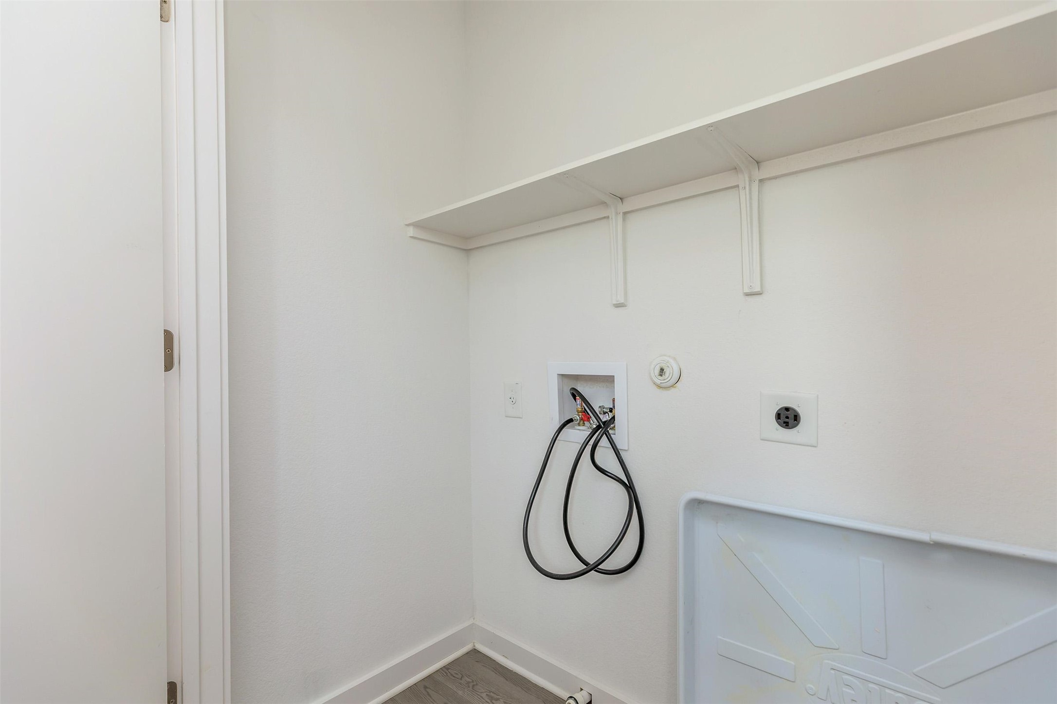 428 Ozark Trail Leander, TX 78641 - Photo 18 of 27 a view of a rack on the wall