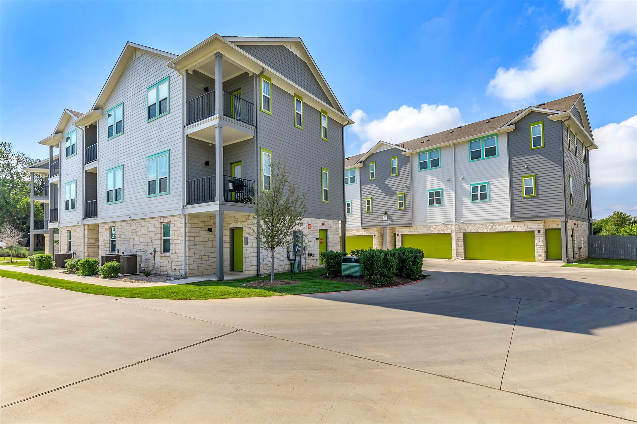 428 Ozark Trail Leander, TX 78641 - Photo 25 of 27 a view of a building with a yard