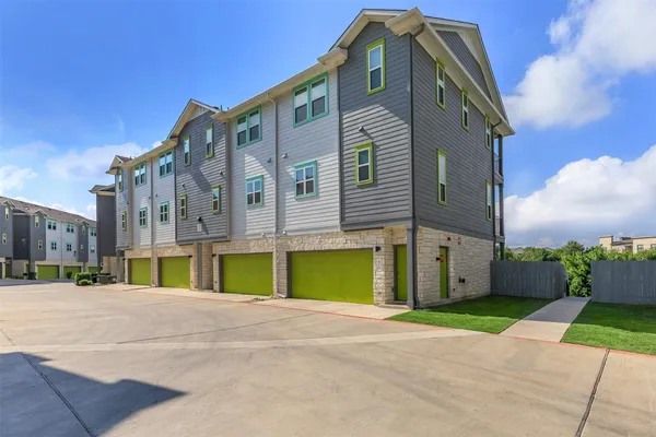 $1,749 | 712 Enchantment Trail, Unit 712ET, Leander, TX 78641