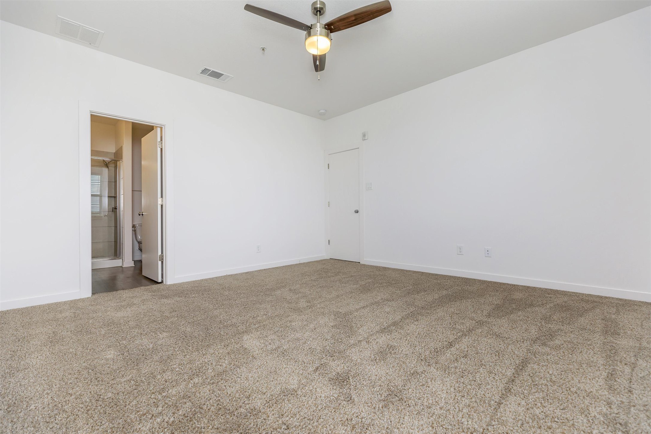 428 Ozark Trail Leander, TX 78641 - Photo 7 of 27 an empty room with a ceiling fan