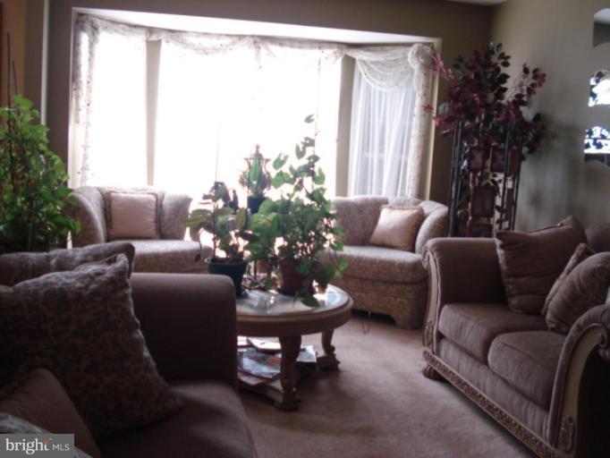 1914 Grey Castle Way Silver Spring, MD 20903 - Photo 2 of 6 LIVING ROOM W/FULL BAY WINDOW!