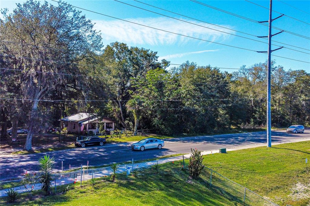 37644 Daughtery Road Zephyrhills, FL 33541 - Photo 12 of 20