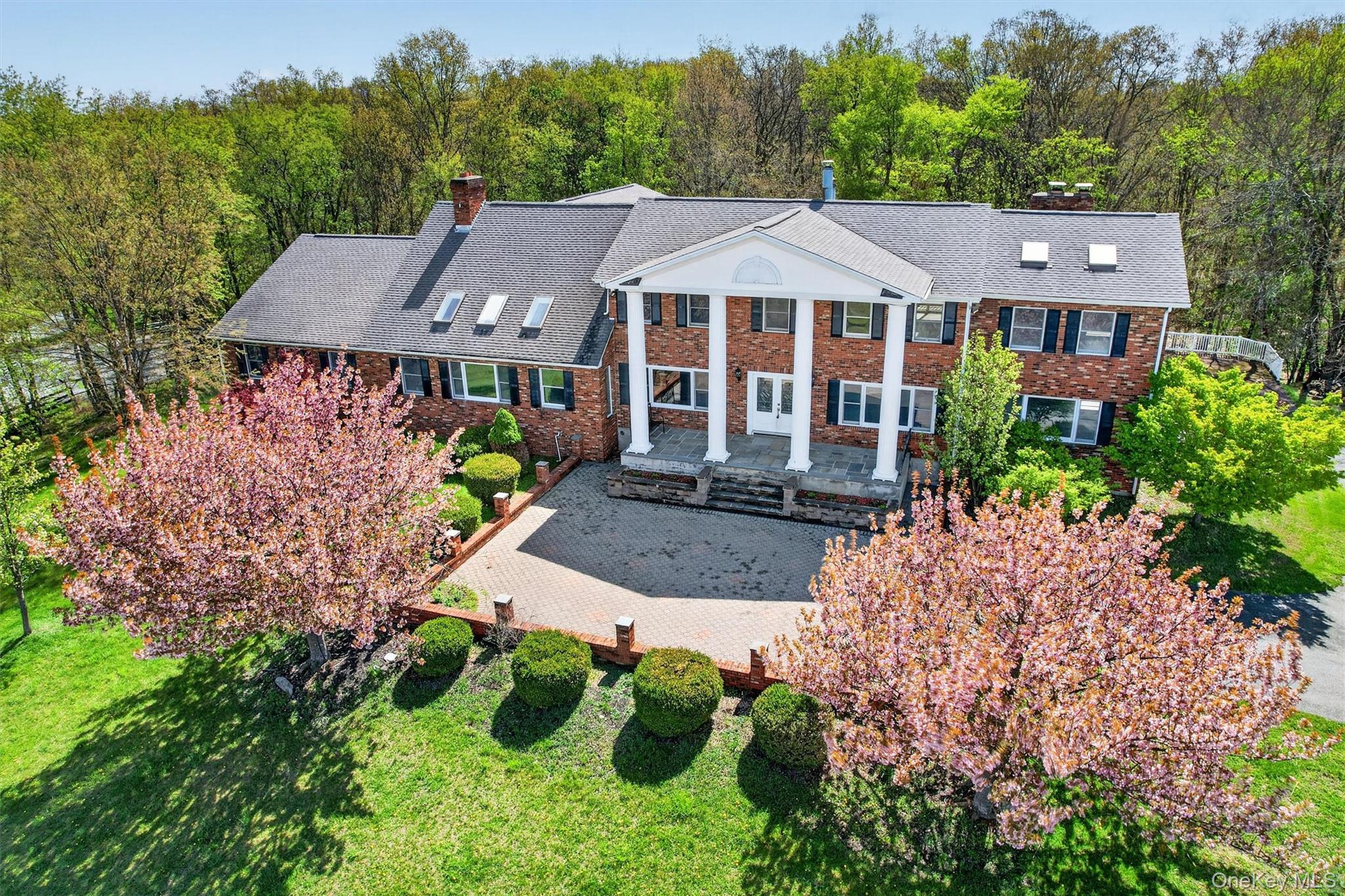 285 Hill Road Goshen, NY 10924 - Photo 3 of 49 Style and grace