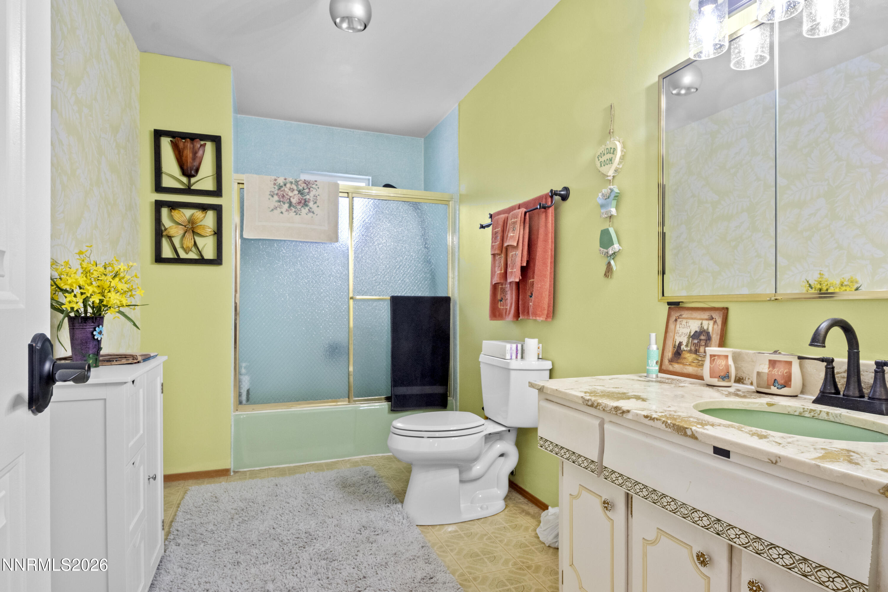 804 K Street Hawthorne, NV 89415 - Photo 12 of 19 Hall Bath