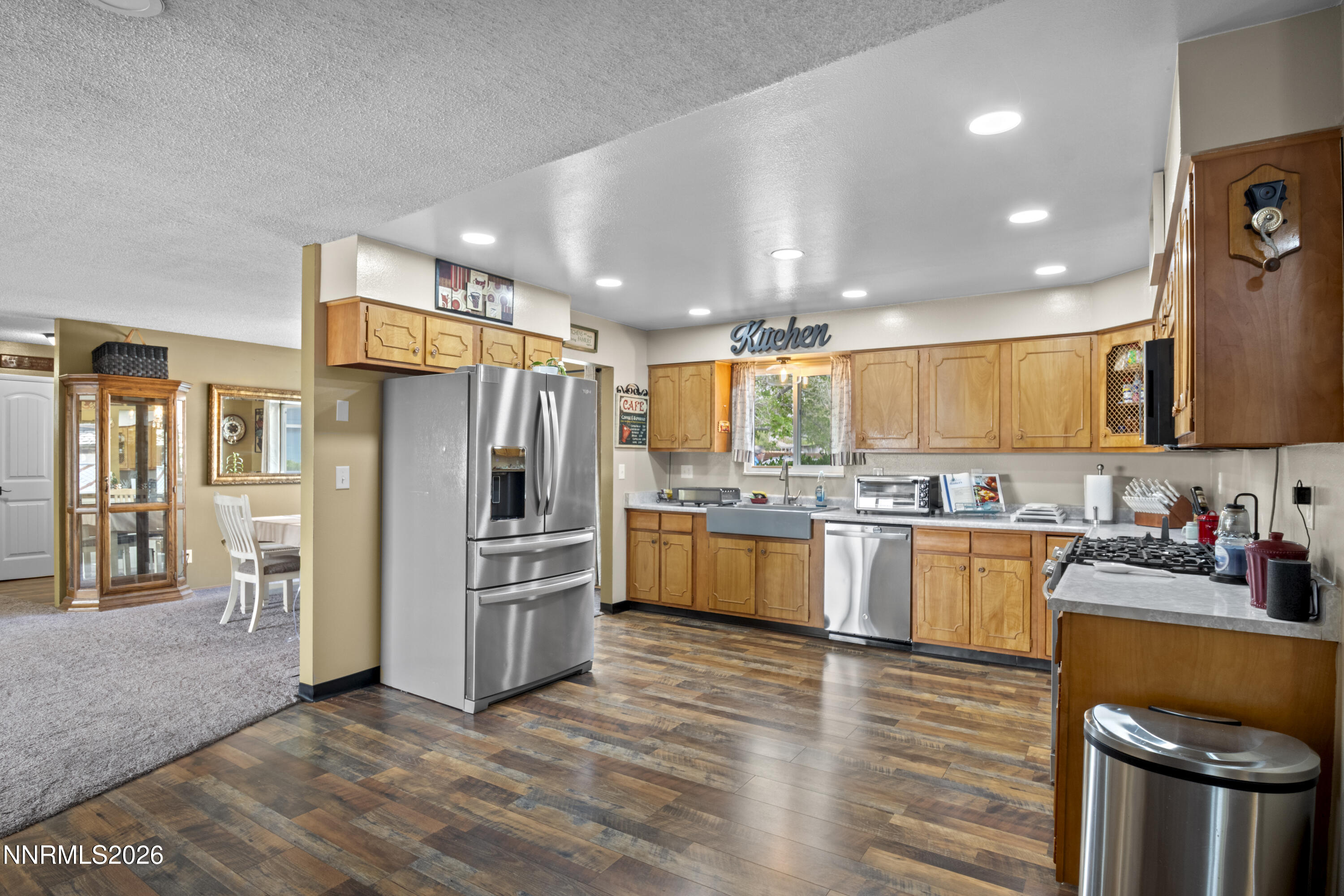 804 K Street Hawthorne, NV 89415 - Photo 4 of 19 Kitchen