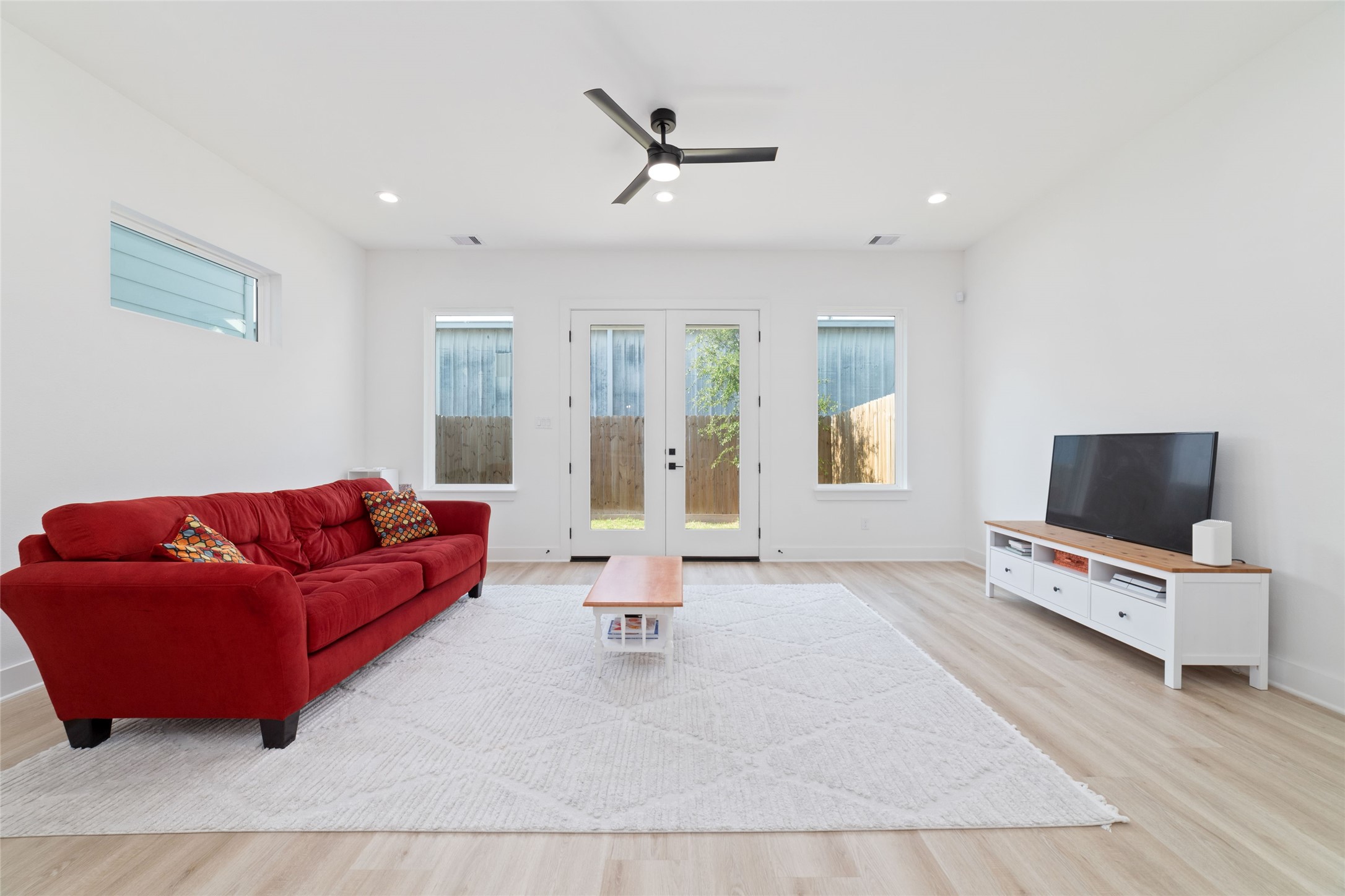 3444 Bolin Road Houston, TX 77092 - Photo 11 of 28