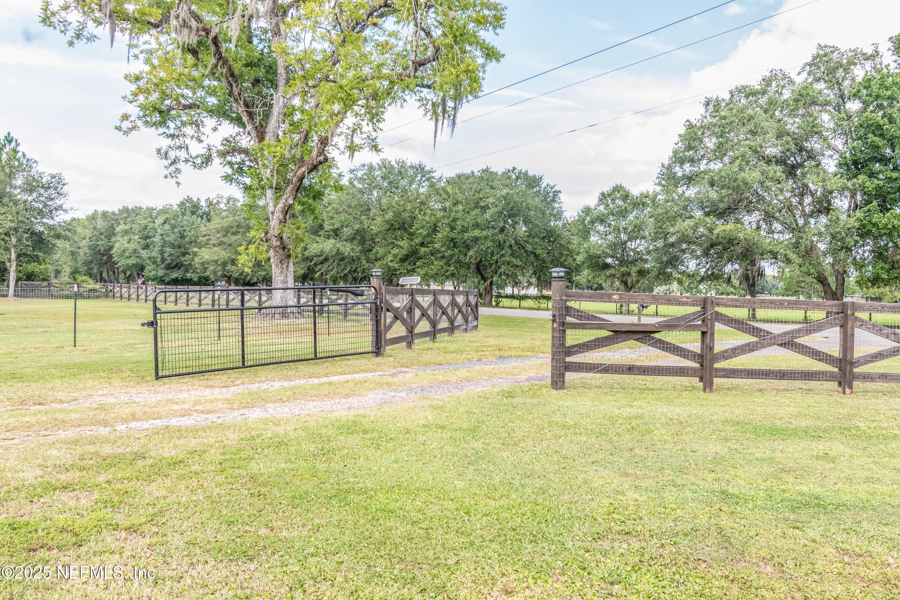 9100 Mud Lake Road Macclenny, FL 32063 - Photo 17 of 25 a view of a tennis court
