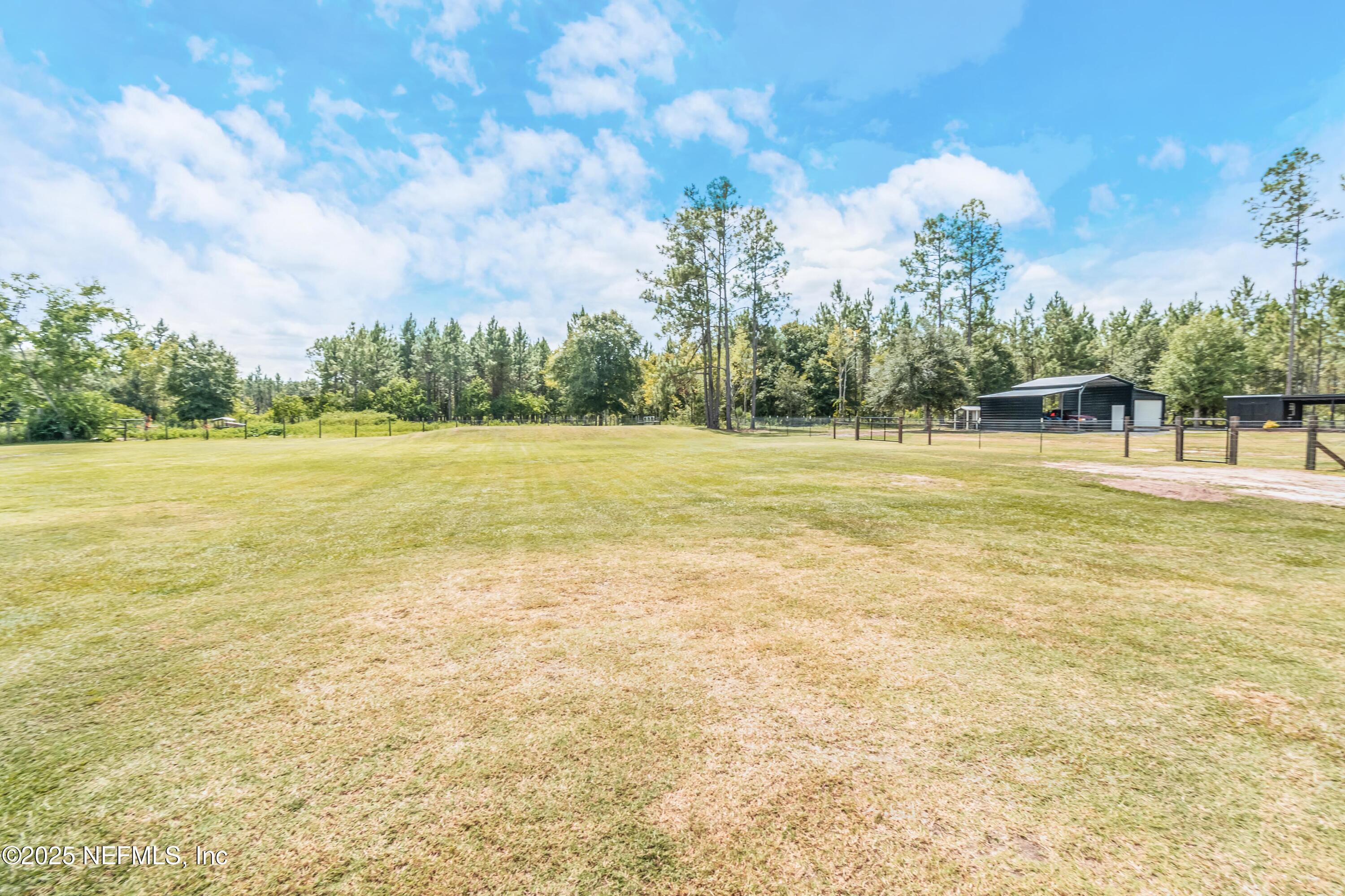 9100 Mud Lake Road Macclenny, FL 32063 - Photo 25 of 25 a view of an ocean with a beach