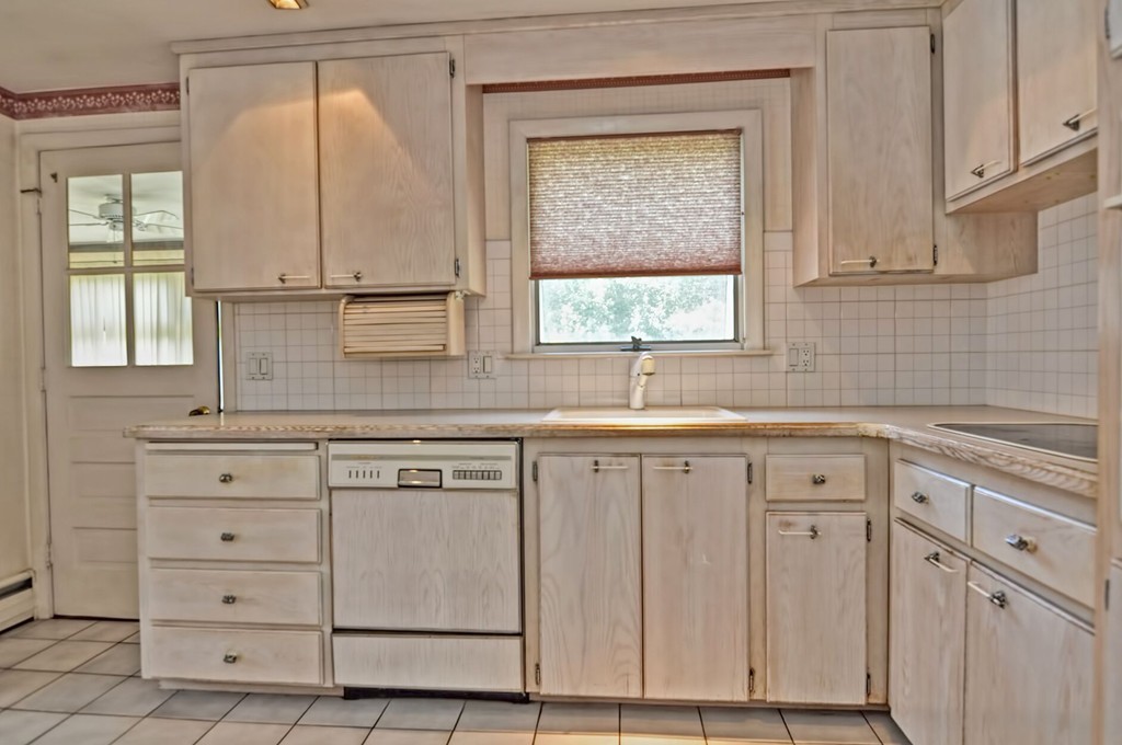 3 Tilden Road Canton, MA 02021 - Photo 4 of 19