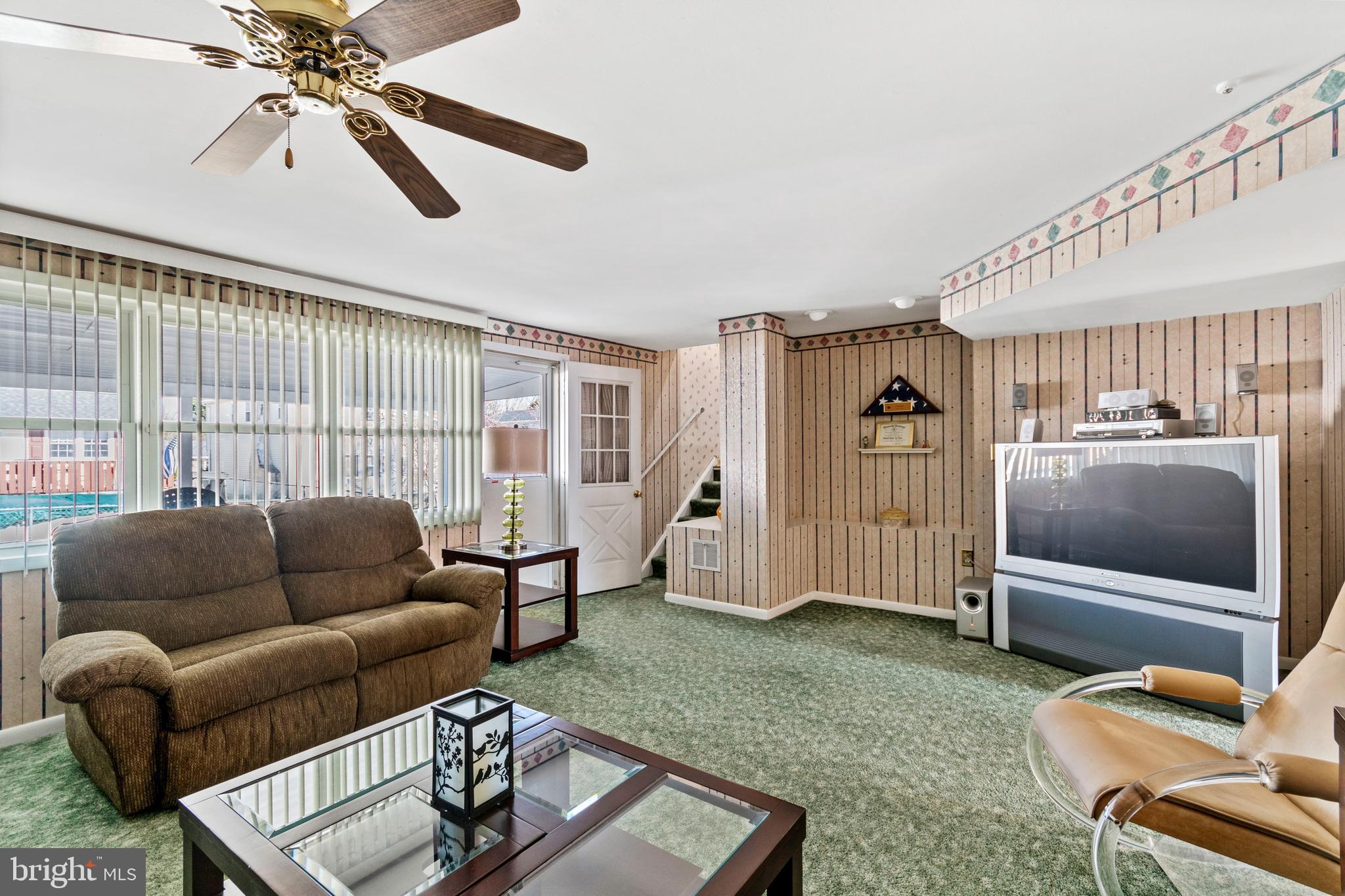 459 Pinewood Road Philadelphia, PA 19116 - Photo 17 of 26 Gallery Image 17