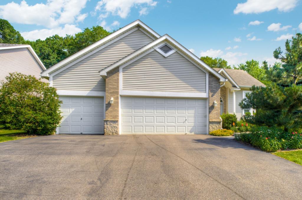 8026 Boulder Ridge Road Woodbury, MN 55125 - Photo 2 of 27 Gallery Image 2