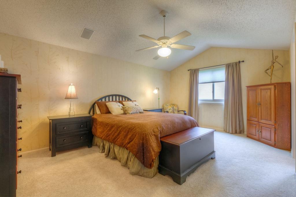 8026 Boulder Ridge Road Woodbury, MN 55125 - Photo 14 of 27 Gallery Image 14