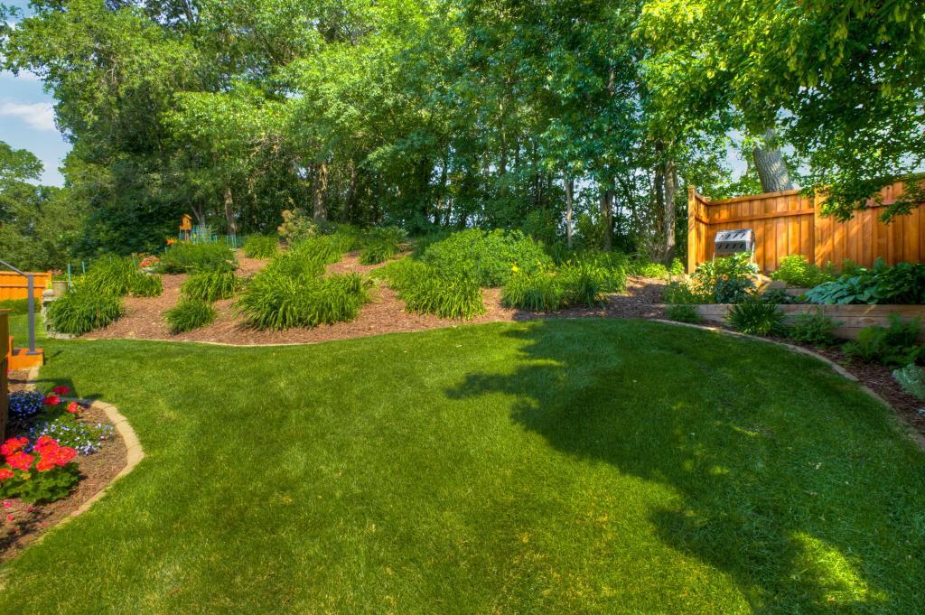 8026 Boulder Ridge Road Woodbury, MN 55125 - Photo 22 of 27 Gallery Image 22