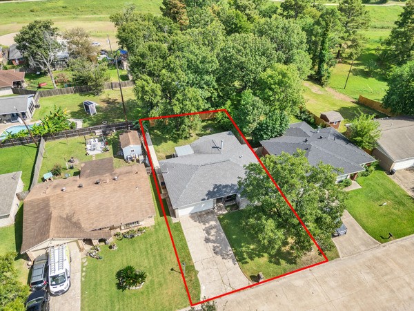 634 Bright Penny Lane Houston, TX 77015 - Photo 6 of 24 an aerial view of a residential houses with outdoor space