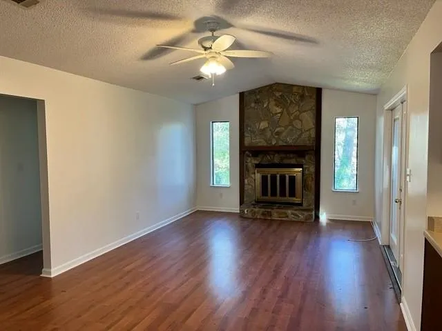 $1,795 | 260 Timberlane Road, Tallahassee, FL 32312