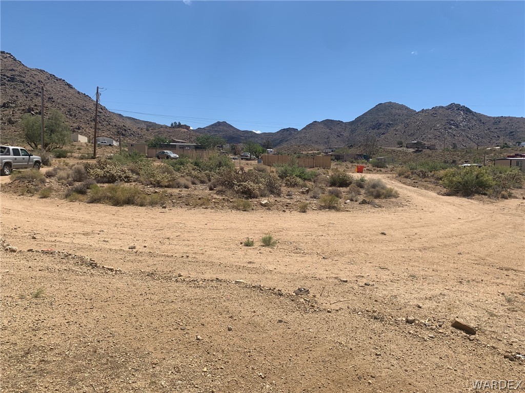 4745 Smoketree Road Golden Valley, AZ 86413 - Photo 23 of 33 a view of mountain view with mountains
