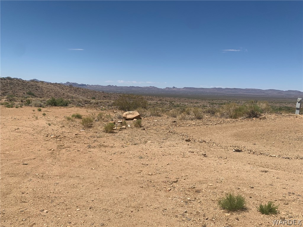 4745 Smoketree Road Golden Valley, AZ 86413 - Photo 26 of 33 a view of lake and mountain