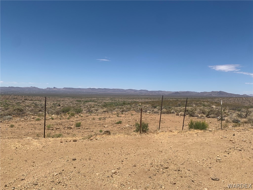 4745 Smoketree Road Golden Valley, AZ 86413 - Photo 30 of 33