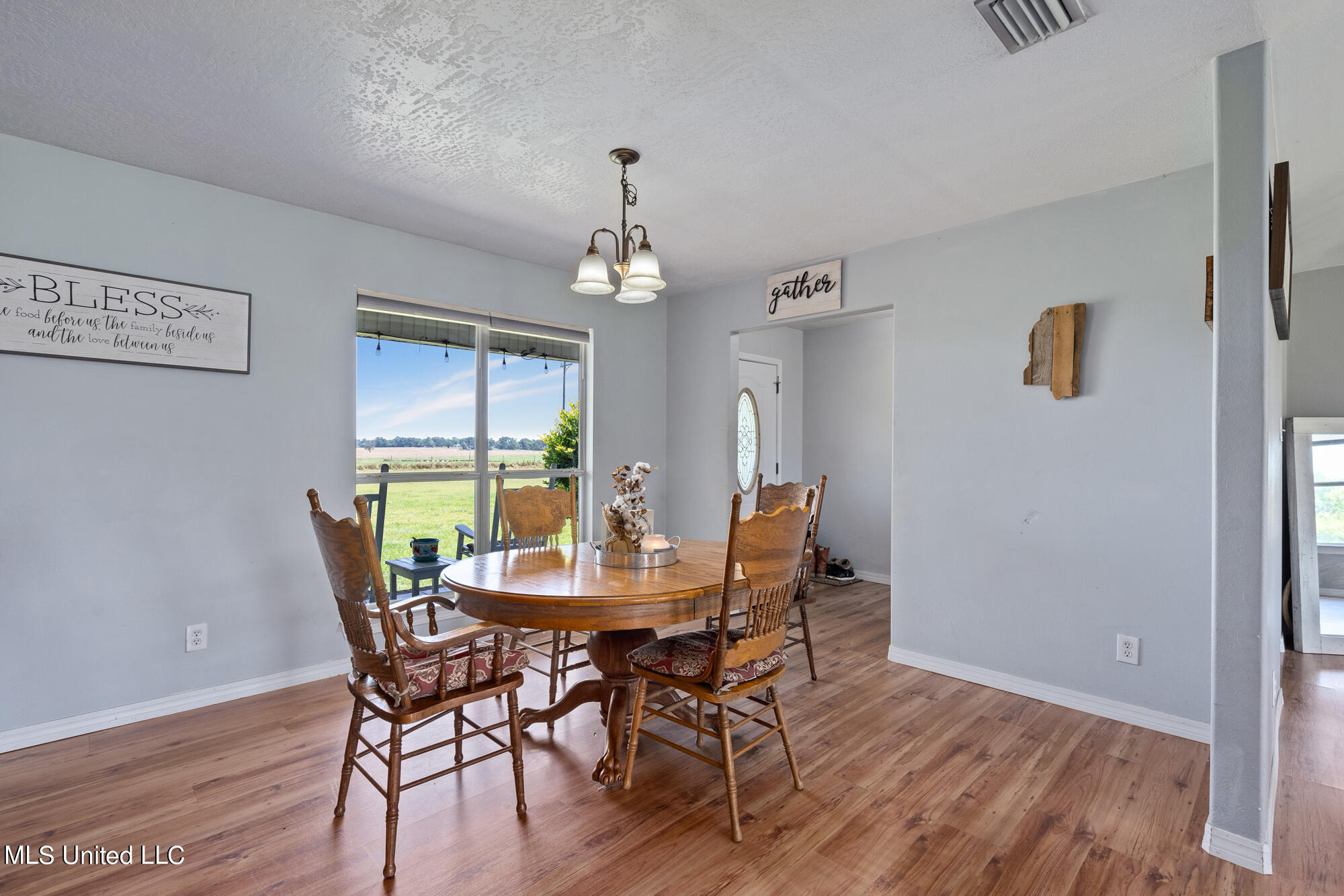 128 Henry Eubanks Road Lucedale, MS 39452 - Photo 15 of 34 Dining