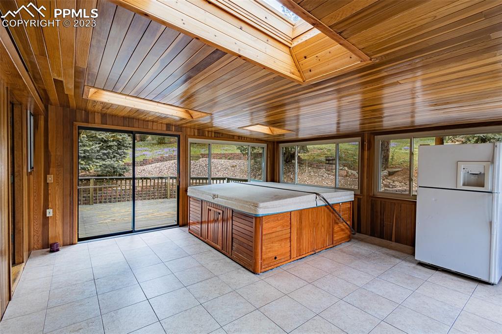 98 Button Rock Road Lyons, CO 80540 - Photo 13 of 49