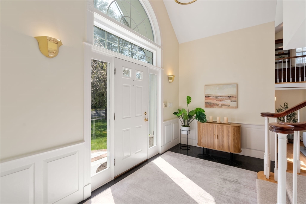 13 Cot Hill Road Bedford, MA 01730 - Photo 4 of 41