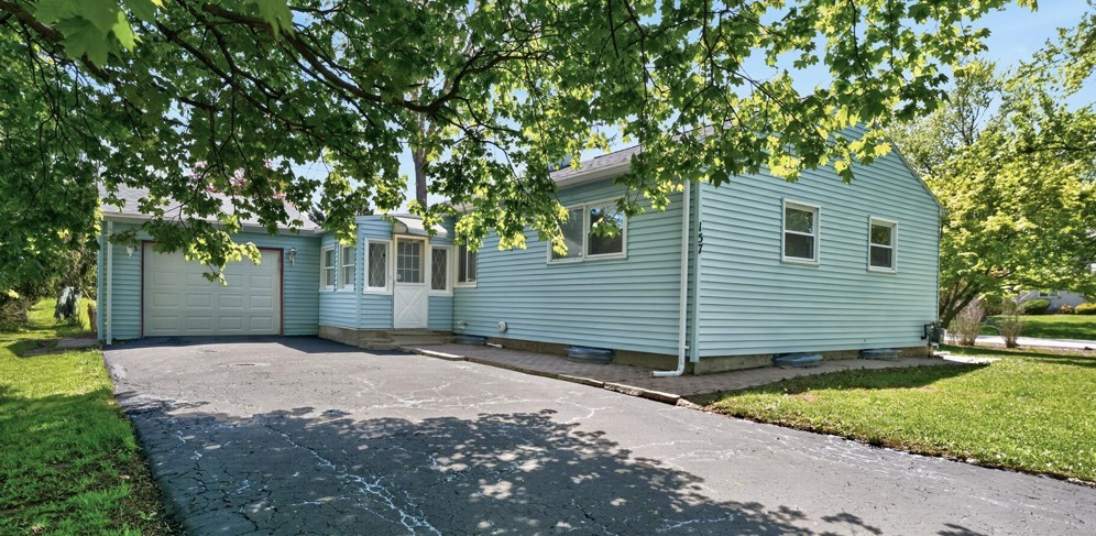157 Hollybrook Road Henrietta, NY 14623 - Photo 1 of 28