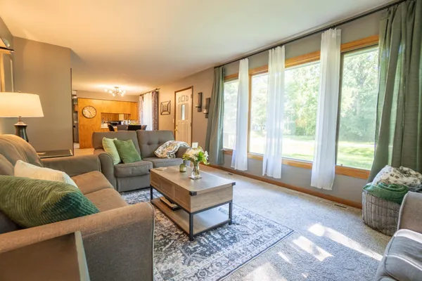 $275,000 | 1906 Rachel Drive Northeast, Alexandria, MN 56308