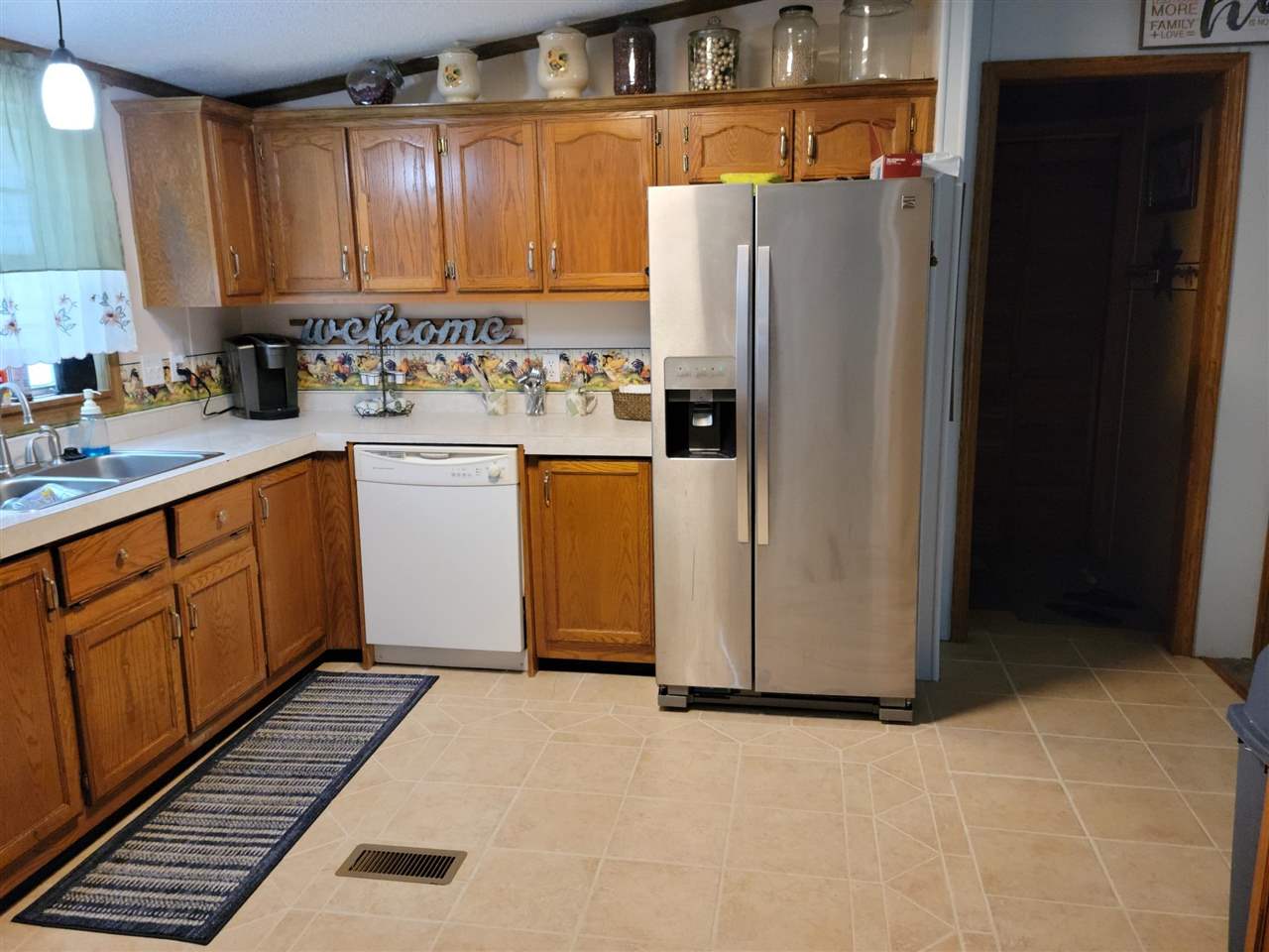 20475 West Peet Road Elsie, MI 48831 - Photo 16 of 39