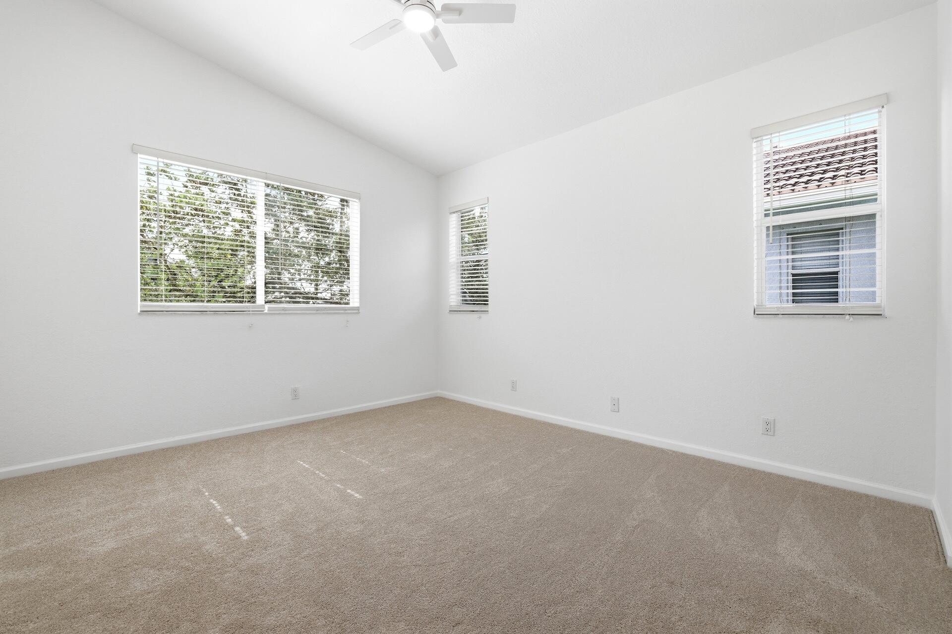 3068 Laurel Ridge Circle Riviera Beach, FL 33404 - Photo 13 of 32 0H8A4937
