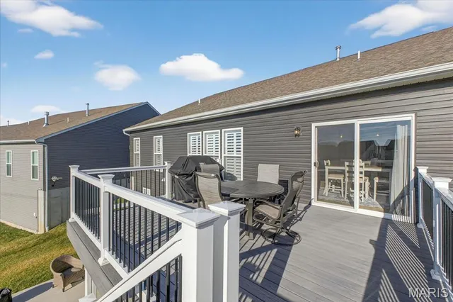 $499,900 | 2002 Wyndgate Meadows Drive, Lake St. Louis, MO 63367