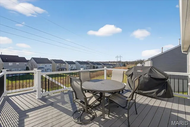 $499,900 | 2002 Wyndgate Meadows Drive, Lake St. Louis, MO 63367