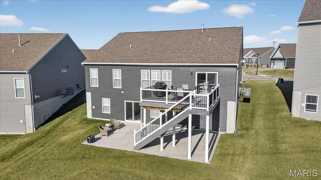 $499,900 | 2002 Wyndgate Meadows Drive, Lake St. Louis, MO 63367