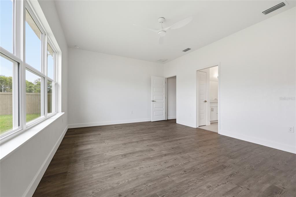 6694 Southwest 11th Lane Gainesville, FL 32607 - Photo 12 of 29