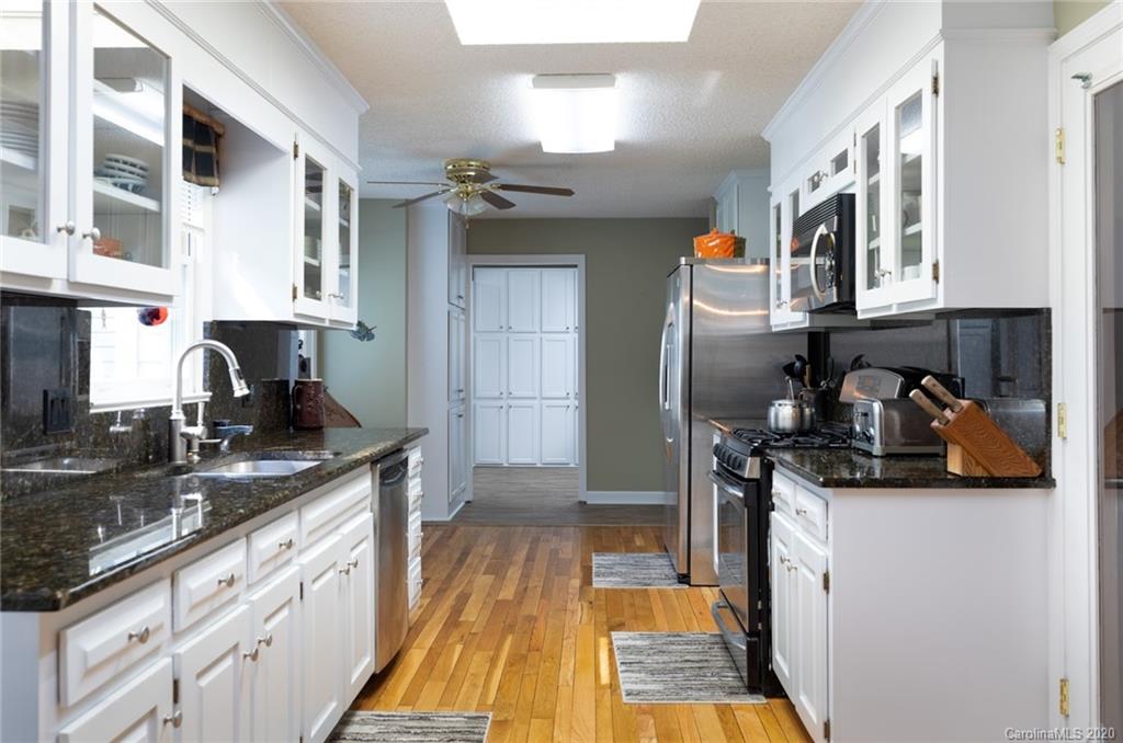 1623 Farmstead Road Rock Hill, SC 29732 - Photo 13 of 31 Gallery Image 13