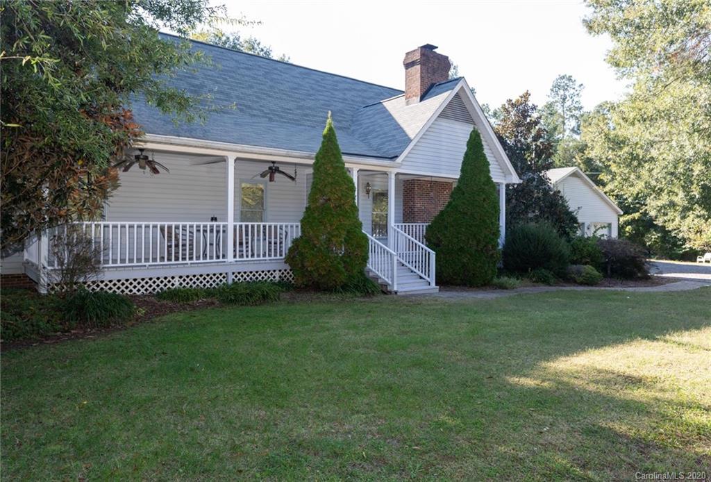1623 Farmstead Road Rock Hill, SC 29732 - Photo 3 of 31 Gallery Image 3