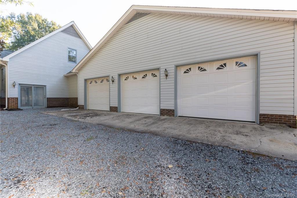 1623 Farmstead Road Rock Hill, SC 29732 - Photo 4 of 31 Gallery Image 4