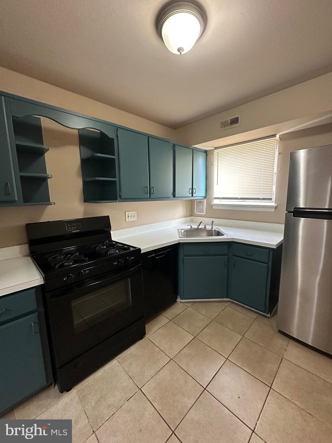 11348 Cherry Hill Road, Unit 2B20 Beltsville, MD 20705 - Photo 19 of 25