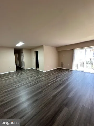 $2,000 | 11348 Cherry Hill Road, Unit 2B20, Beltsville, MD 20705