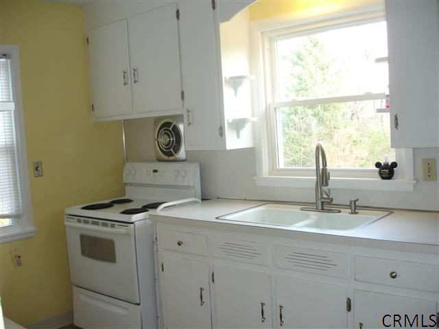 395 Vly Road Colonie, NY 12110 - Photo 5 of 13 Photo 5